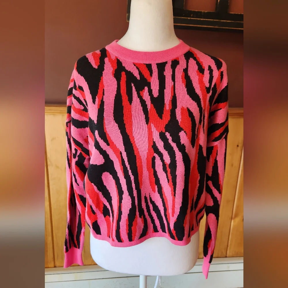 Bar III Pullover Sweater Zebra Twist Red Pink and Black Size Small